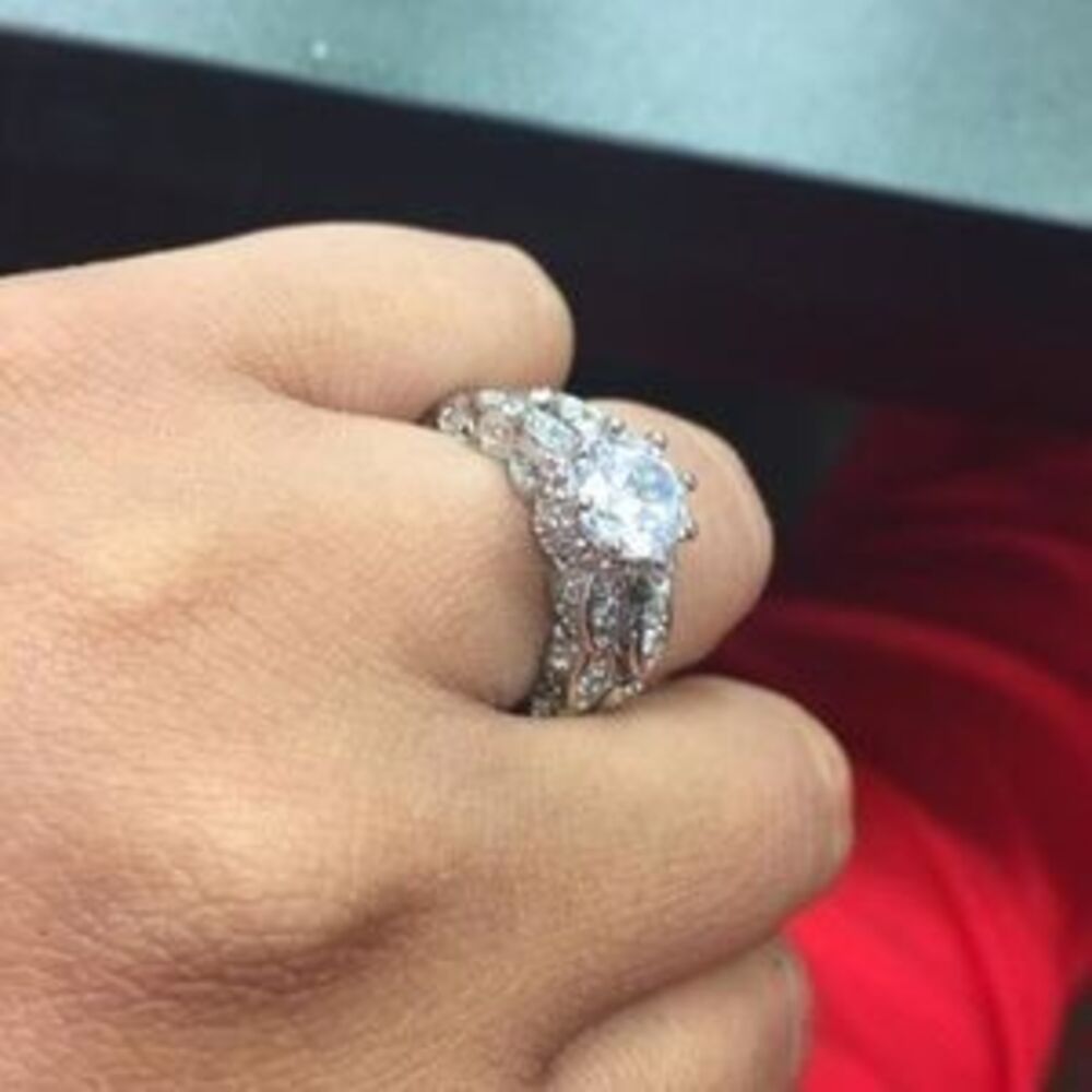 NEW 925 Sterling Silver Diamond Engagement Ring B